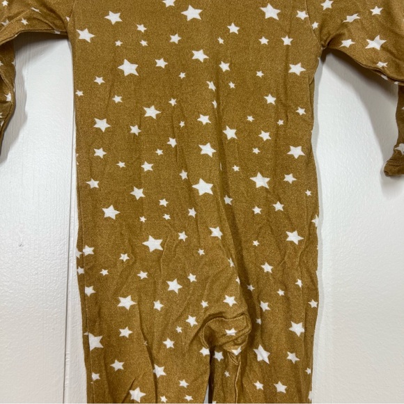 Larkspur Baby Gold Star Zip Footie - Picture 12 of 15
